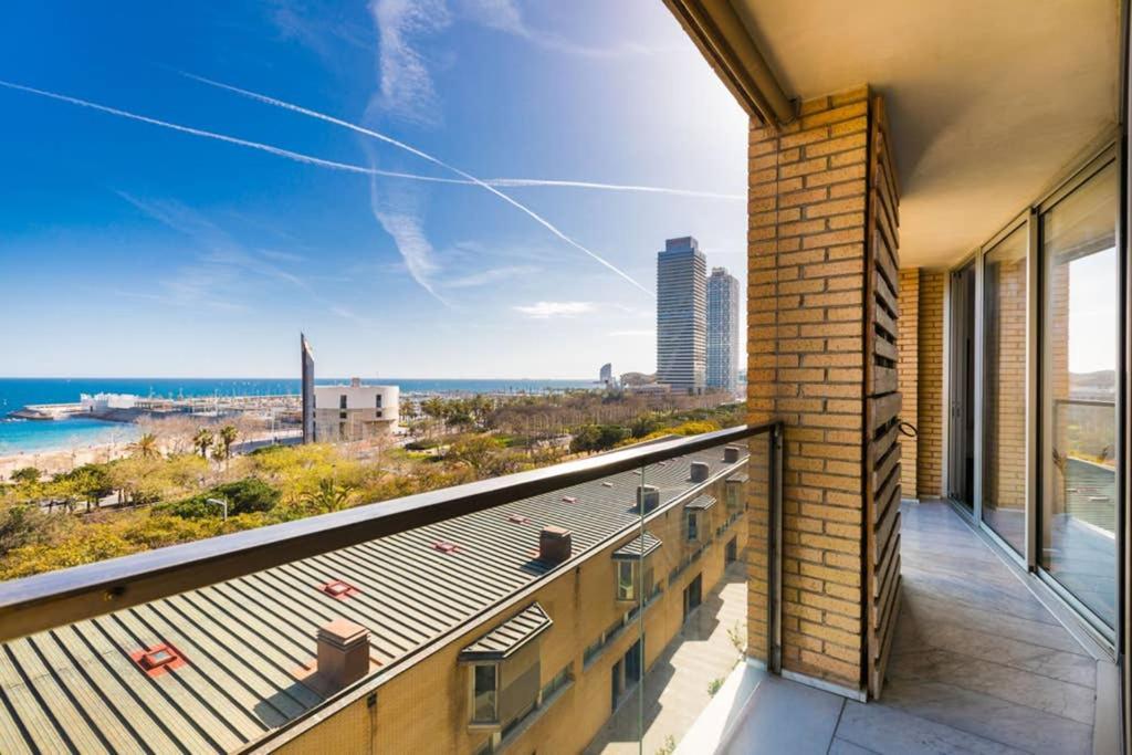 Sea Views & City Skyline Барселона Экстерьер фото